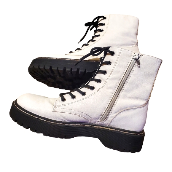 Sincerely jules White Combat boots. Size 8 US. Great condition! - Picture 7 of 9
